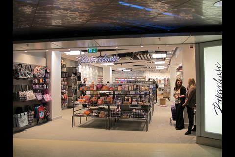 Paperchase, Manchester Airport